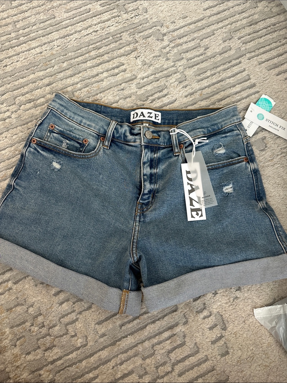 DAZE Women's Rolled Hem Distressed Denim Shorts — Blue